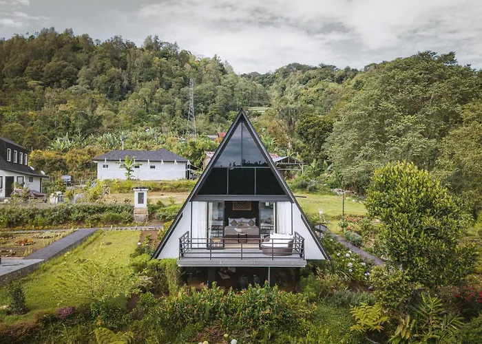 Buyan Lakeside Orman Evi *