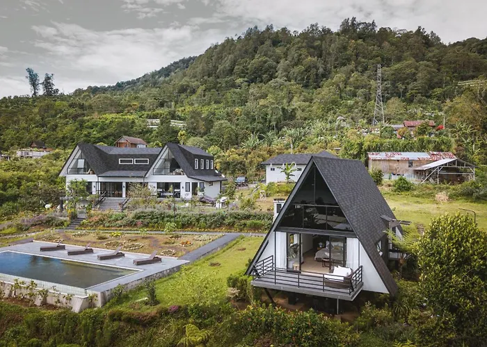 Buyan Lakeside * Bedugul (Bali)