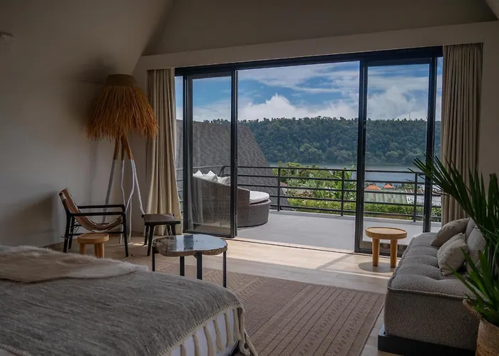 Buyan Lakeside Orman Evi