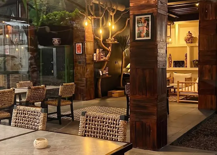 Orman Evi Buyan Lakeside Bedugul (Bali)