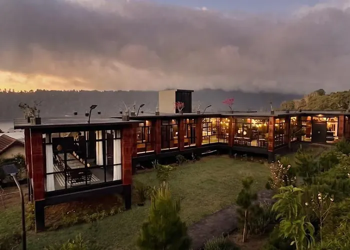 Buyan Lakeside Orman Evi