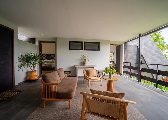 Buyan Lakeside Orman Evi *